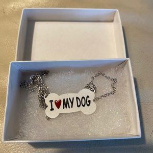 "I love my dog" necklace